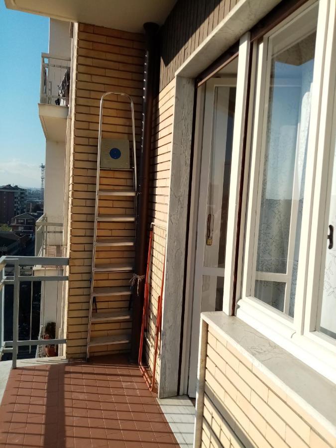 Bruno Turin Apartment Near The Metro Collegno Dış mekan fotoğraf